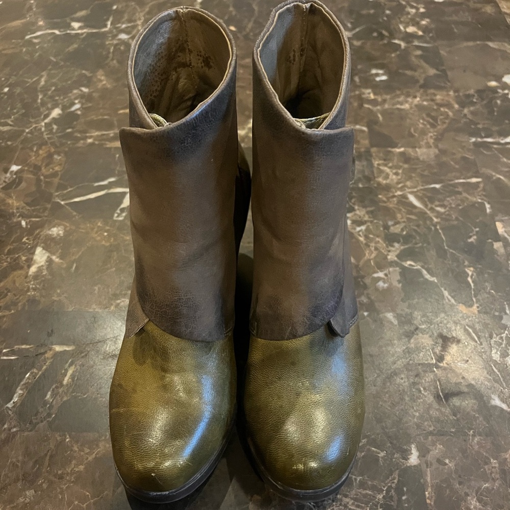 Antelope Stylish Women's Leather Boots